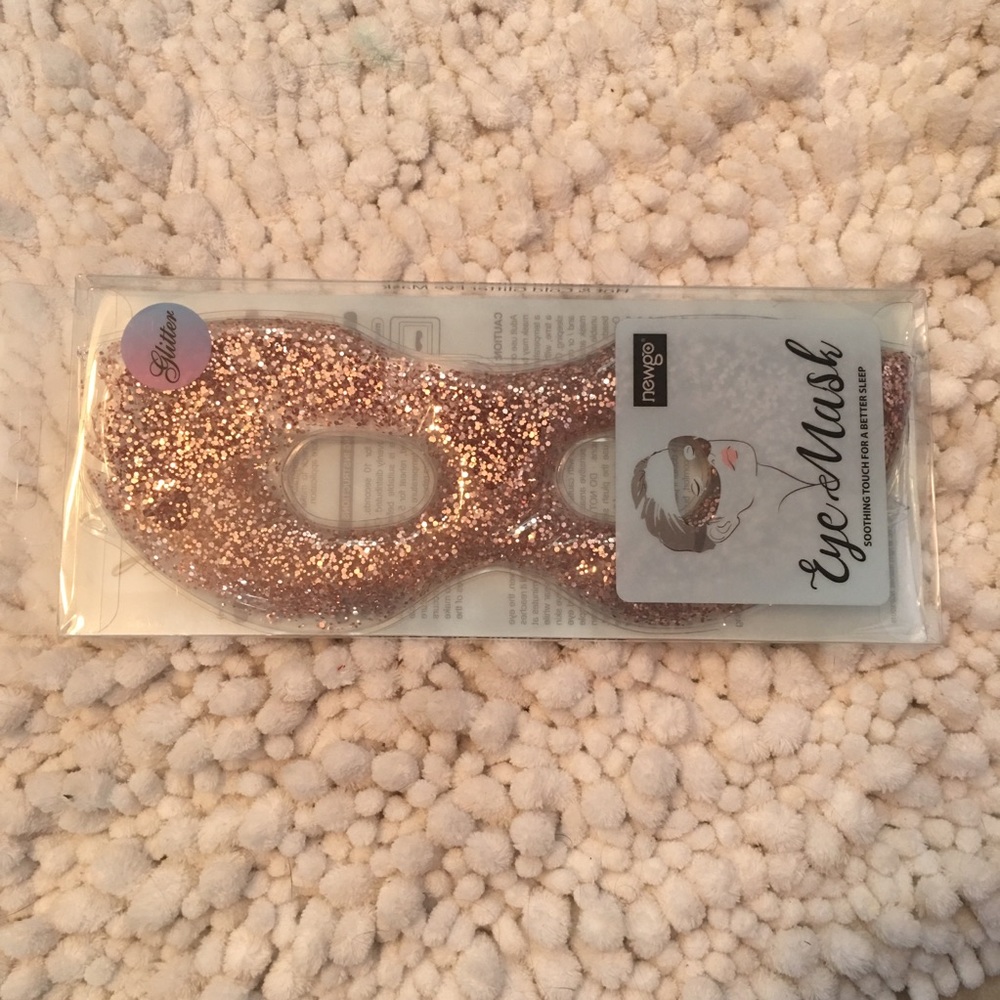 Glitter eye mask